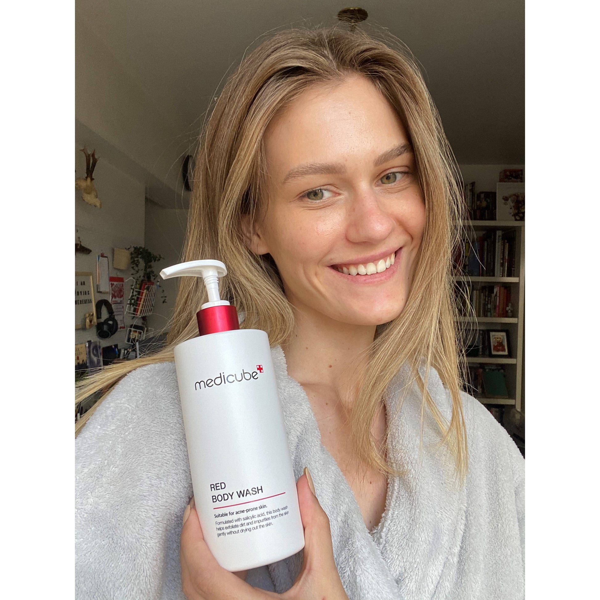 red-line-ultimate-face-and-body-care-set-q6 redbodywash_tn3_56d2342d-3584-4245-8859-53cd1e06976f.jpg